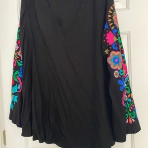 Judith March Embroidered Bell Sleeve Top